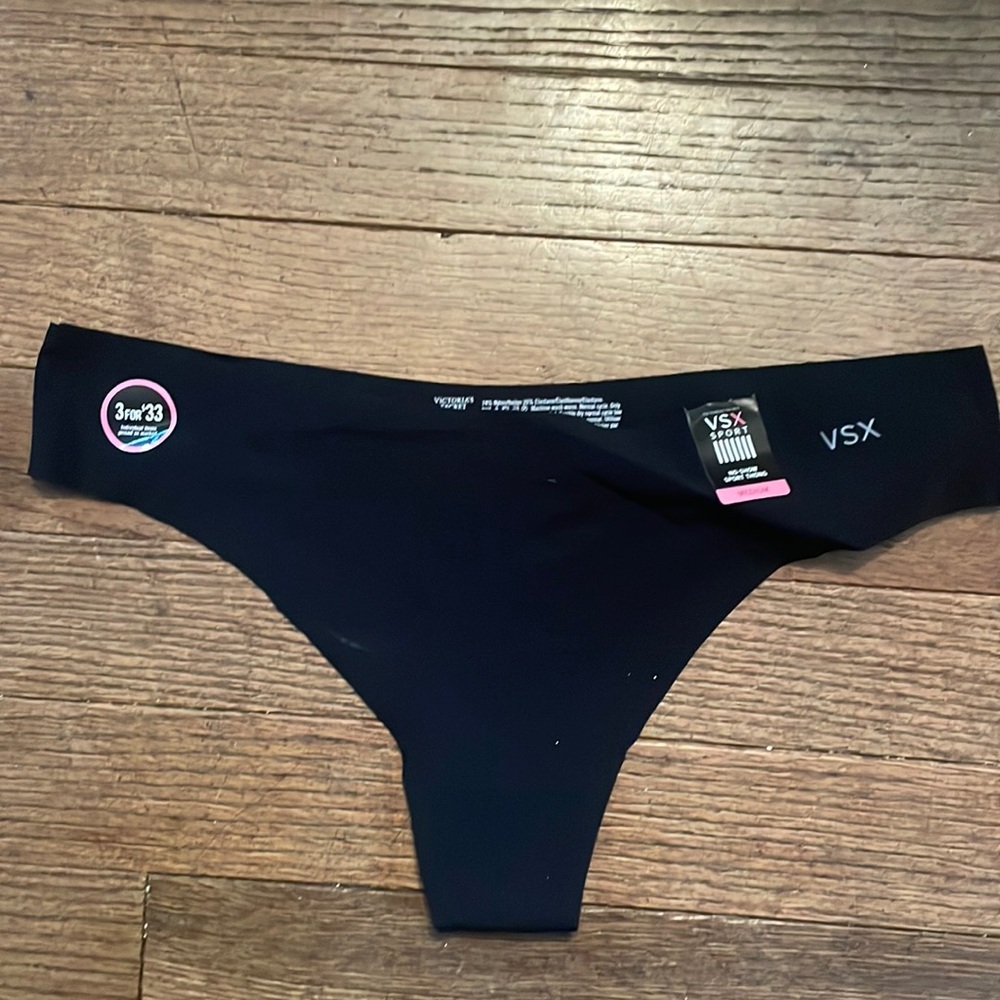 NWT VS panty thong
